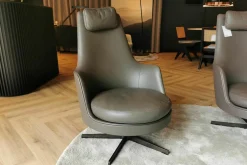 Sessel Guscioalto Leder de Luxe Grau Drehgestell Brüniert inkl. Nackenkissen