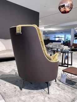 Sessel Guscioalto 015M21 Stoff Star Bronze Pelle de Luxe Schokobraun