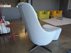 Sessel Harbor Laidback Stoff Lodi Salbeigrün Gestell Bronze mit Hocker