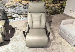 Sessel Henning Leder BelVita Olive 59 Beige Sternfuß Schwarz Inklusive Motorischer Verstellung