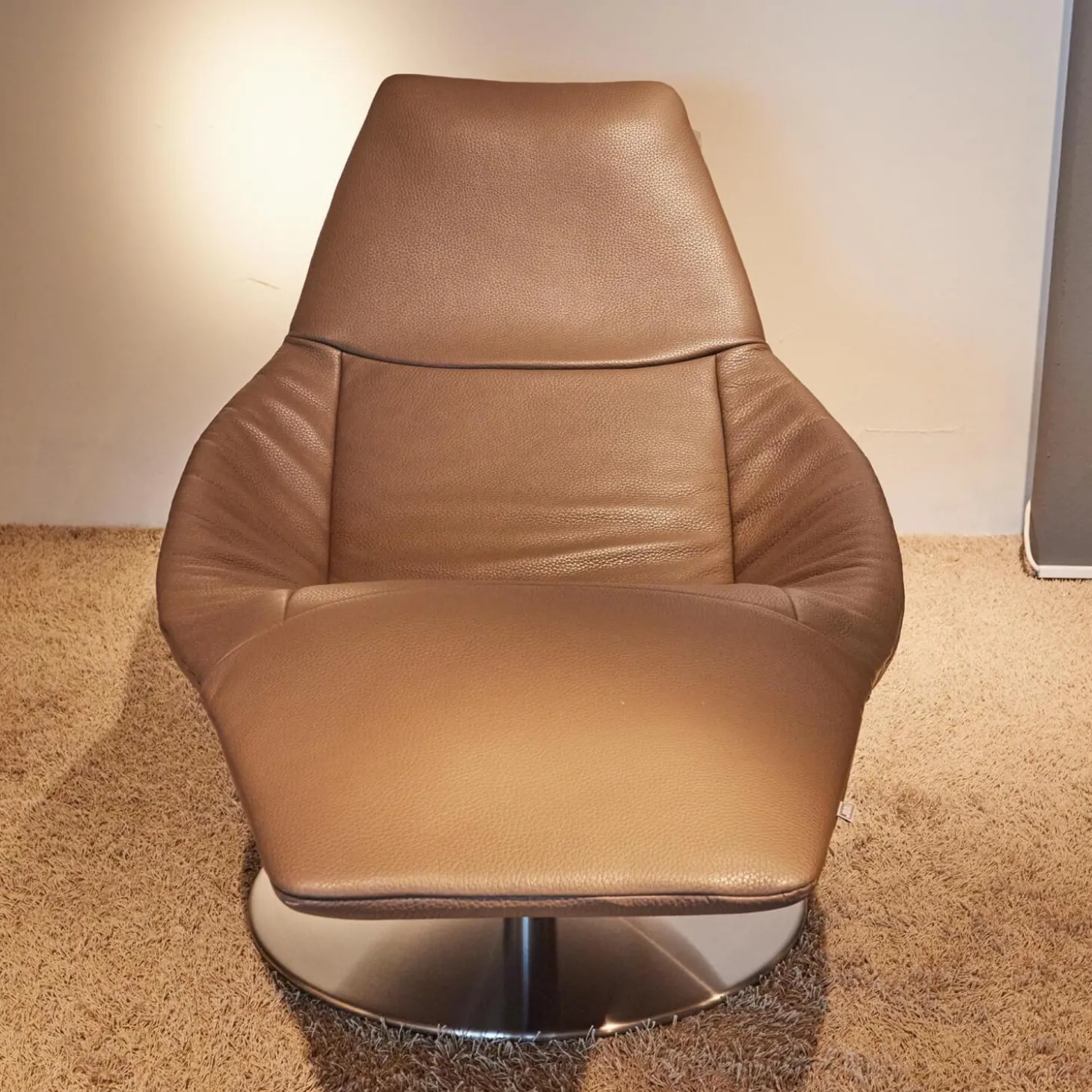 Sessel Icarus Lounge S Leder Fuerte Topo Braun Fuß Rund Edelstahl Gebürstet