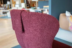 Sessel Jolly Stoff Hug Me 010 Weinrot Gestell Schwarz Grau Pulverbeschichtet mit Kopfkissen