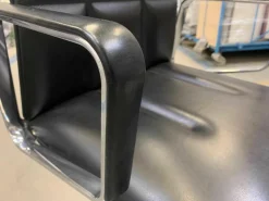 Sessel Leadchair Leder Elen 65 Black 1230 4-Fuß-Kreuz Aluminium