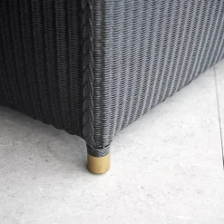 Sessel Leder Schwarz Fuß Holz Mit Messingabschluss