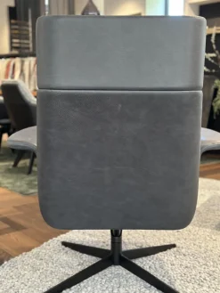 Sessel Legend 172 1000 Leder Java Vulcano Grau Kreuzfuß Metall Schwarz Matt Pulverbeschichtet Mit Hocker