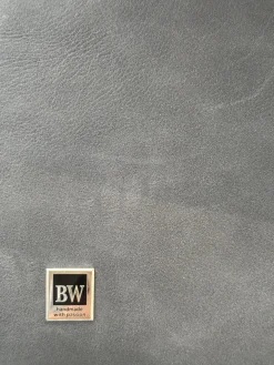 Sessel Legend 172 1000 Leder Java Vulcano Grau Kreuzfuß Metall Schwarz Matt Pulverbeschichtet Mit Hocker