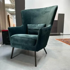 Sessel Lilou Stoff Allure Velvet Forest 085 Grün Gestell Metall Rauchbraun Mit Rückenkissen