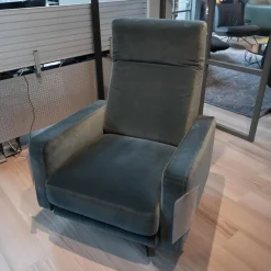 Sessel L-SE EL 571 Stoff 18.225 Graublau Sternfuß Metall Verkehrsschwarz Inkl. Elektrische Verstellung Mit Akku