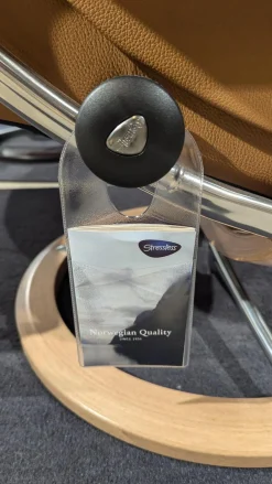 Sessel Mayfair Leder Cori 48 Caramel Braun Holz 04 Eiche Gestell Signature 40 Aluminium