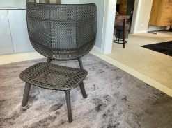 Sessel Mbrace Kissen Stoff Natura Off White Weiß Geflecht Arabica Braun Gestell Aluminium Black Pepper Schwarz Inklusive Hocker