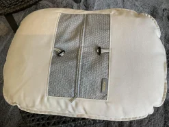 Sessel Mbrace Kissen Stoff Natura Off White Weiß Geflecht Arabica Braun Gestell Aluminium Black Pepper Schwarz Inklusive Hocker