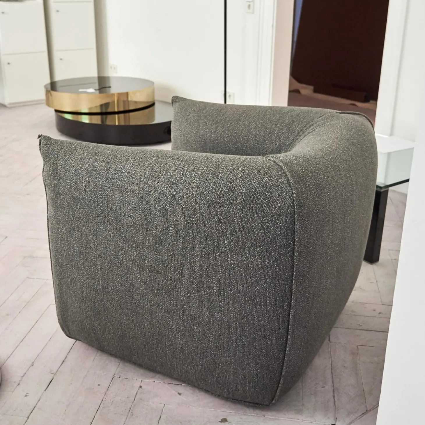 Sessel Mia Bezugsstoff Dune Grau Basis Drehbar Mit Rückholmechanismus