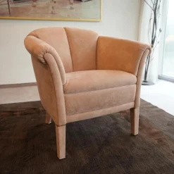 Sessel Model King Bezug Alkantara 112 Lachs Ton Massivholzgestell