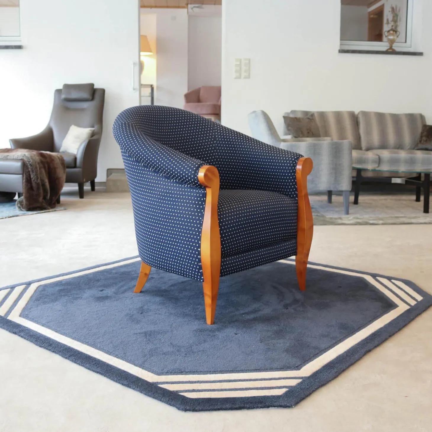 Sessel New York Stoff Blau Beige Gestell Kirschbaum Natur