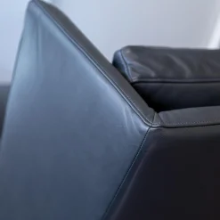 Sessel Polo Lounge Leder Provence 3 Schiefer Grau Holfüße Dunkel Gebeizt