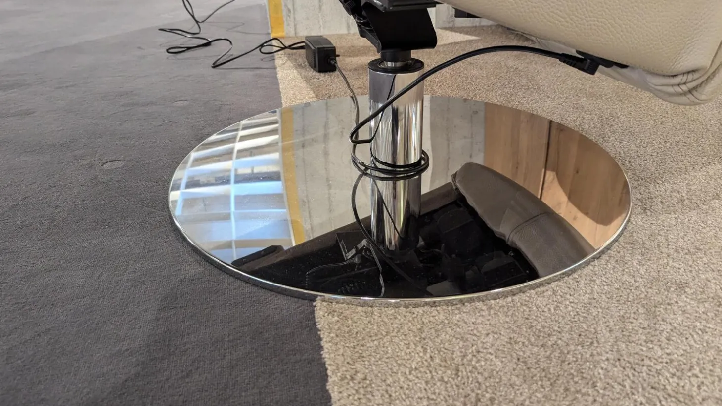 Sessel RE500 18 Leder 43 Perl 210 Beige Creme Grau Tellerfuß Verchromt 2 Motorisch Mit Akku