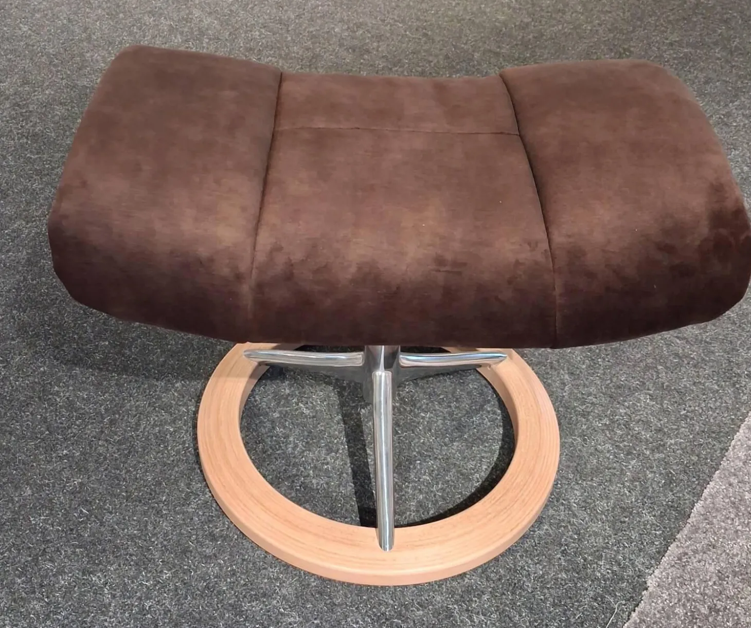 Sessel Reno M Stoff Magnolia Brown Braun Gestell Signature Metall Und Eiche Inklusive Hocker