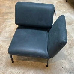 Sessel Roro Small Leder Glove Schwarz Gestell Schwarz Pulverbeschichtet Mit Rollen Schwarz