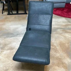 Sessel Roro Small Leder Glove Schwarz Gestell Schwarz Pulverbeschichtet Mit Rollen Schwarz