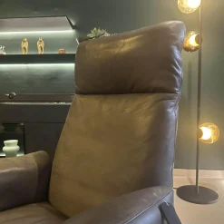 Sessel Shelby Außen Leder Kashmir Schwarz Innen Leder Naturale Espresso Braun Gestell Stahl Schwarz Pulverbeschichtet