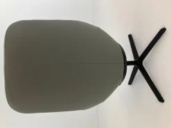 Sessel Sheru Lounge Chair Stoff Main Line Flax Greenwich Grün Rücken Leder Kongress