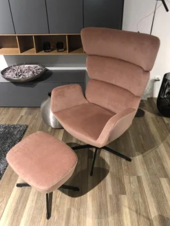 Sessel Turtle Stoff Velvety 1456 32 Peach Rosa Drehgestell Schwarz Lackiert Mit Hocker Und Verstellbarer Lehne