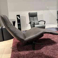 Sessel Viola Bezug Leder Granada Graphit 2 Grau Flaches Kreuzgestell Schwarz Motorisiert