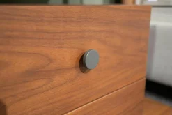 Sideboard 914 Holzfurnier Farblos Lackiert Nussbaum Amerikanisch Gestell Stahl Lackiert