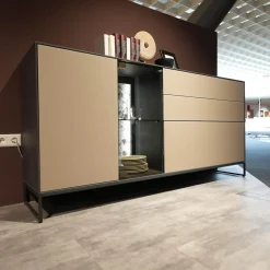 Sideboard Alva Kernbirke Massiv Harmaa Mit Vitrinen Beleuchtung Kufen 3110W 1191 Schwarz