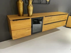 Sideboard Baristo WK 490 Hängend Asteiche Natur Rahmen Metall Schwarz Mit Beleuchtung