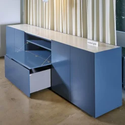 Sideboard Cube Light Lack Atlantik mit Abdeckplatte Quarzit Taj Mahal und Hintergrundbeleuchtung