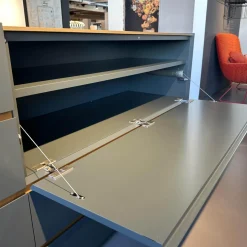 Sideboard Just Cube Bold Lack Bahia M81 Grün Blau Abdeckplatte Mattglas Opti Masala T40 Gelb Braun