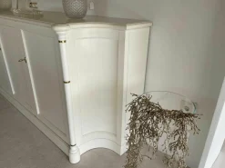 Sideboard MM Stichlack Creme mit Messingapplikationen