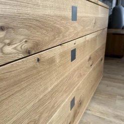 Sideboard Nox 3 Eiche Wild Natur Geölt mit 3 Tandemladen Quadratgriff QE Edelstahl