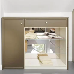 Sideboard Pinato Mattlack Braun RAL Pianto Knoptgriffe Alusilber Glasböden