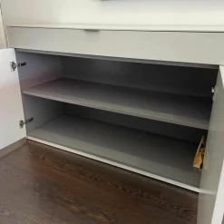 Sideboard Pulse Stehend Außen A02 Ice Mattlack Innen A25 Taupe Mattlack