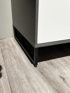 Sideboard 2R Kara Frame Lack Weiß Und Mantelseiten Feinschliff Grigio Schwarz