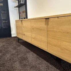 Sideboard SC21 Eiche Natur Geölt Mit Ästen Füße Y Gestell H23 RAL9005 Tiefschwarz Schwarz