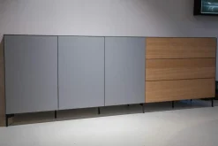 Sideboard Side Model 1 Front Fenix Grigio Antrim Grau Und Amerikanische Walnuss Füße Schwarz