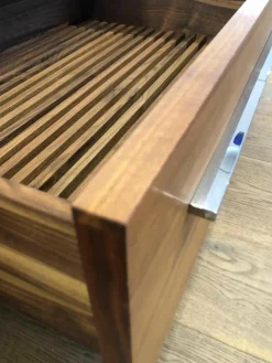 Sideboard Sipario Amerikanischer Nußbaum mit Hängekommode