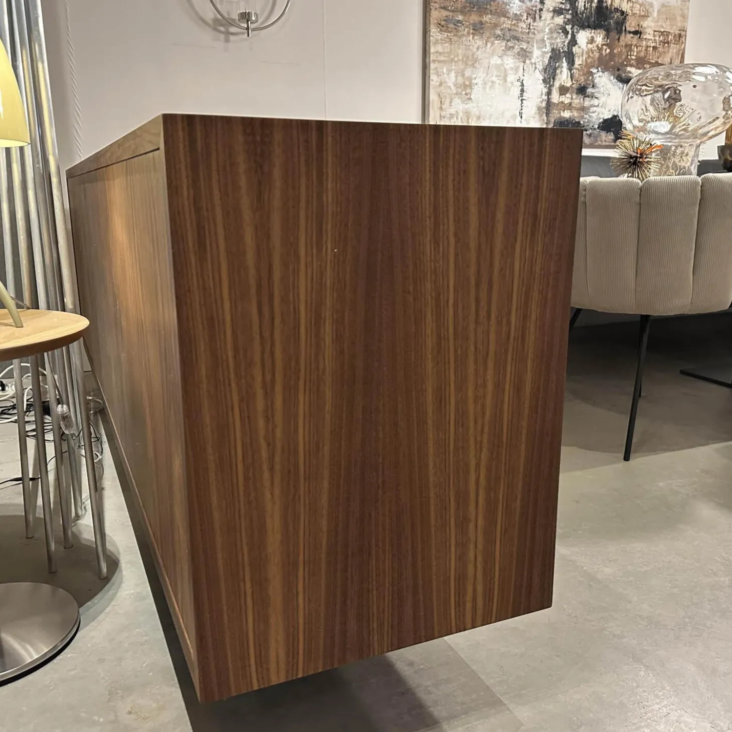 Sideboard Vela Nussbaum Geölt