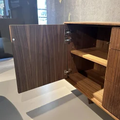 Sideboard Vela Nussbaum Ohne Knoten Geölt