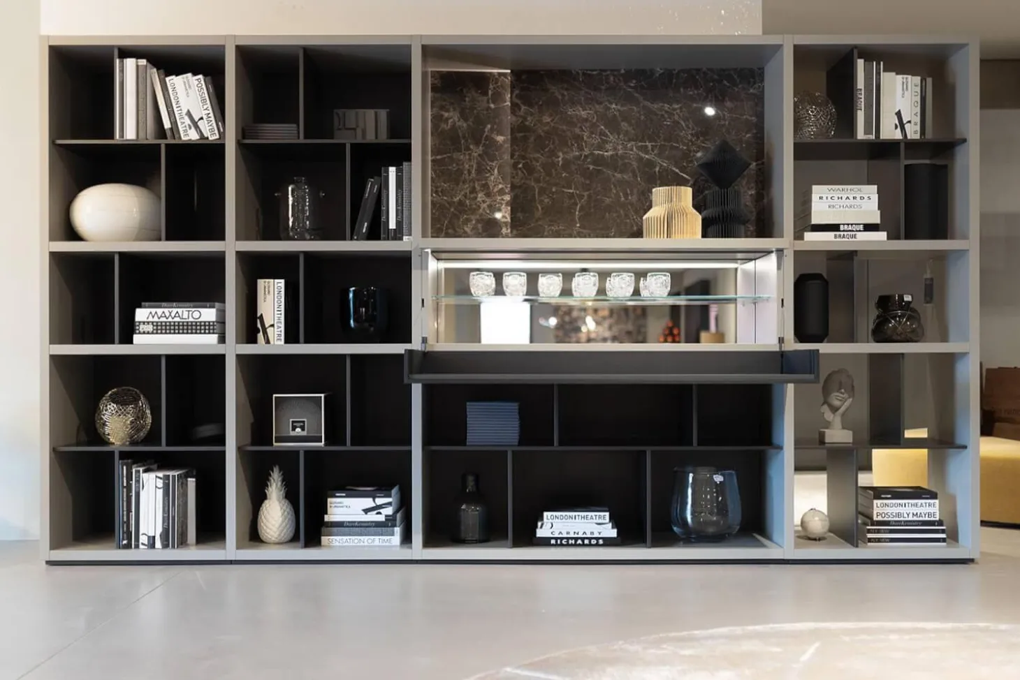 Sideboard Wall System Korpus Lack Matt Arena Grau Rückwand Und Gittereinsätze Metallisch Lackiert Bronze