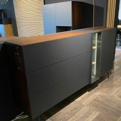 Sideboard Weira Korpus Nussbaum Rustikal Front Schwarzgrau Metall Mit Beleuchtung