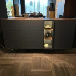 Sideboard Weira Korpus Nussbaum Rustikal Front Schwarzgrau Metall Mit Beleuchtung