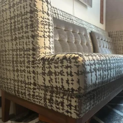 Sitzbank Polo Dining Stoff Pisa Dunkelbeige Gestell Nussbaum