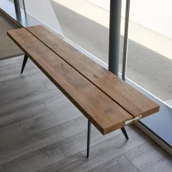 Sitzbank Talio Knorrige Eiche Rustiko Geölt Inklusive Mittelfuge Harz Ausgegossen Gestell Edelstahl Schwalben Schwarz