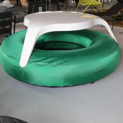 Sitzgruppe Donuts Autoreifen Grün Tisch Weiß