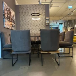 Sitzgruppe Tablo Leder Navajo Elefant 2020 63 Plateau Alteiche Und Plateau Bezogen Leder Untergestell Pulverbeschichtet Schwarz Matt Ohne Tisch