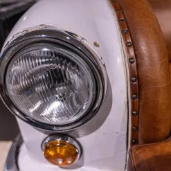 Sofa 21688 Autoform Ambassador mit Scheinwerfern Leder/Metall weiß braun-rot Vintage